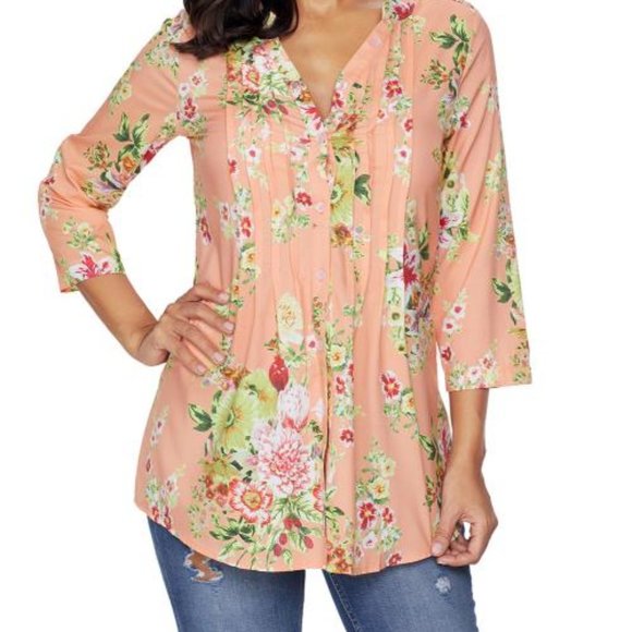 V Neck Pleat Button Front Floral Tunic Top - Picture 4 of 5
